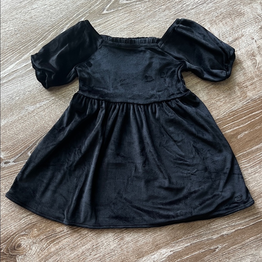 Vineyard Vines EUC Black Velvet Puff Sleeve Dress size 3T